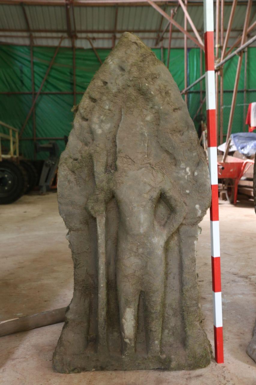 Descoperire arheologică neașteptată la poarta unui celebru palat regal din Cambodia: Povestea celor 12 statui găsite întâmplător 931473