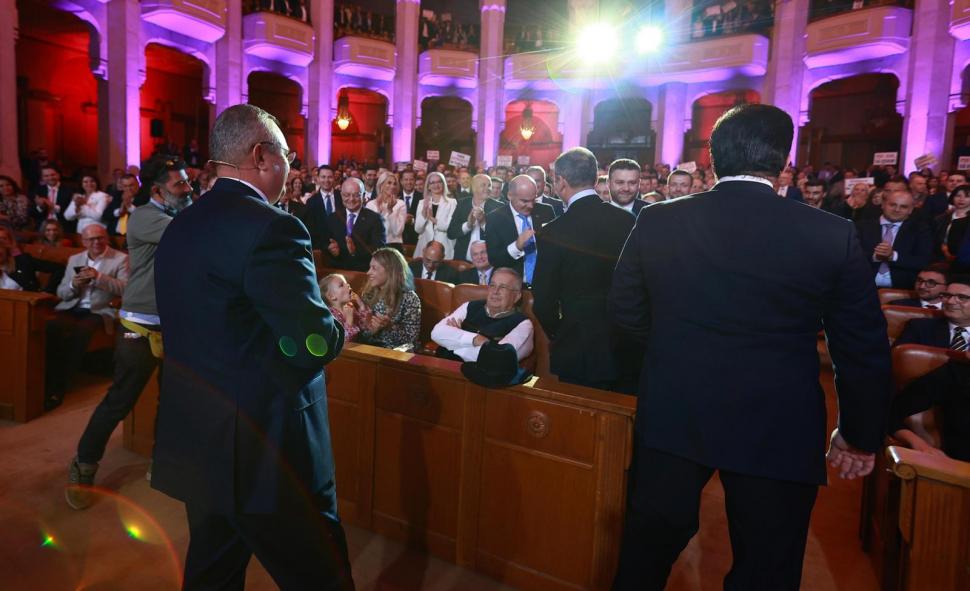 Din culisele dezbaterii prezidențiale cu Nicolae Ciucă. Ce nu s-a văzut la televizor 931622