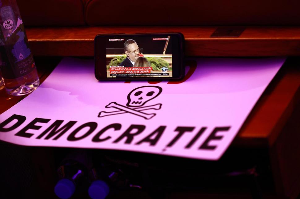 Din culisele dezbaterii prezidențiale cu Nicolae Ciucă. Ce nu s-a văzut la televizor 931627