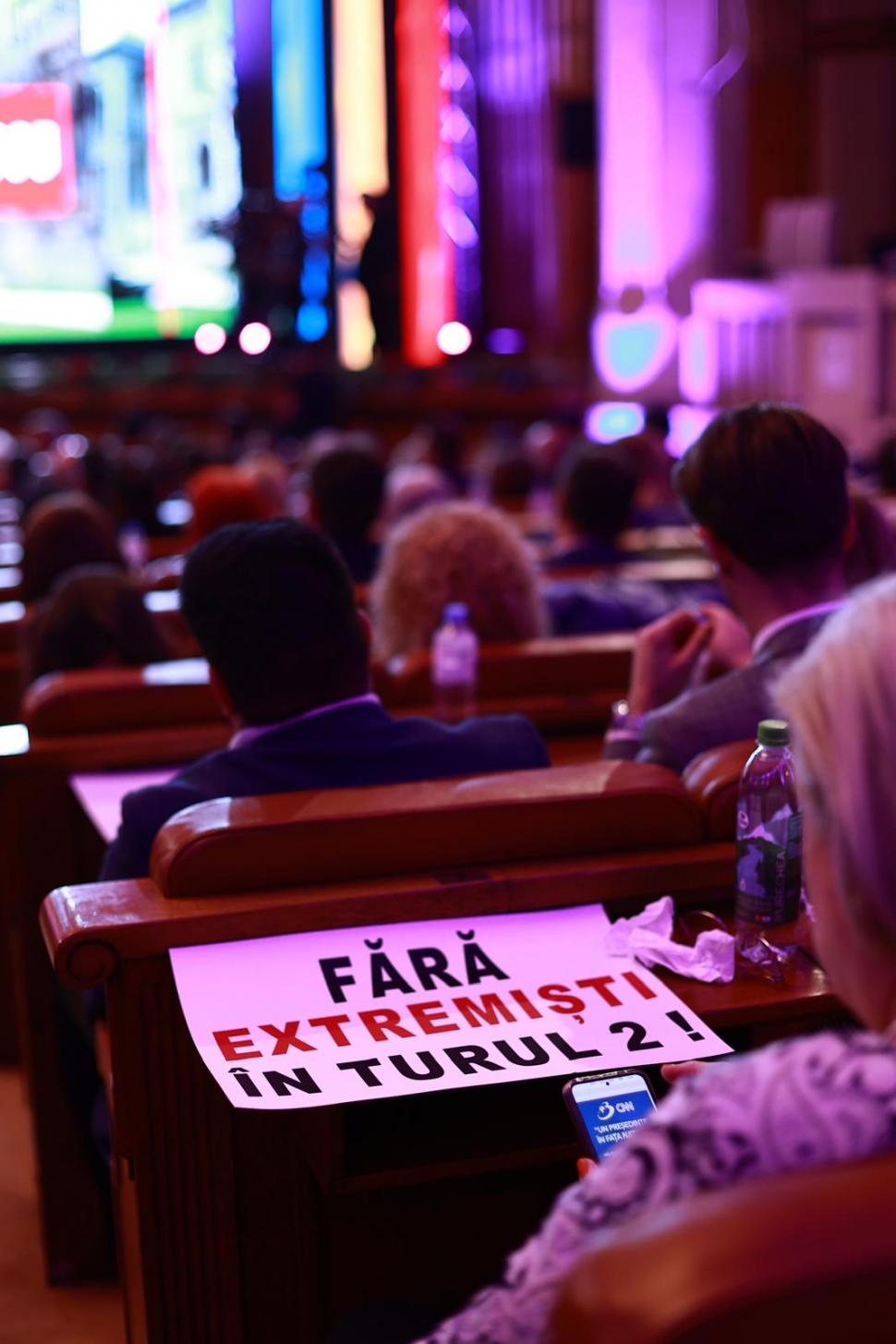 Din culisele dezbaterii prezidențiale cu Nicolae Ciucă. Ce nu s-a văzut la televizor 931628