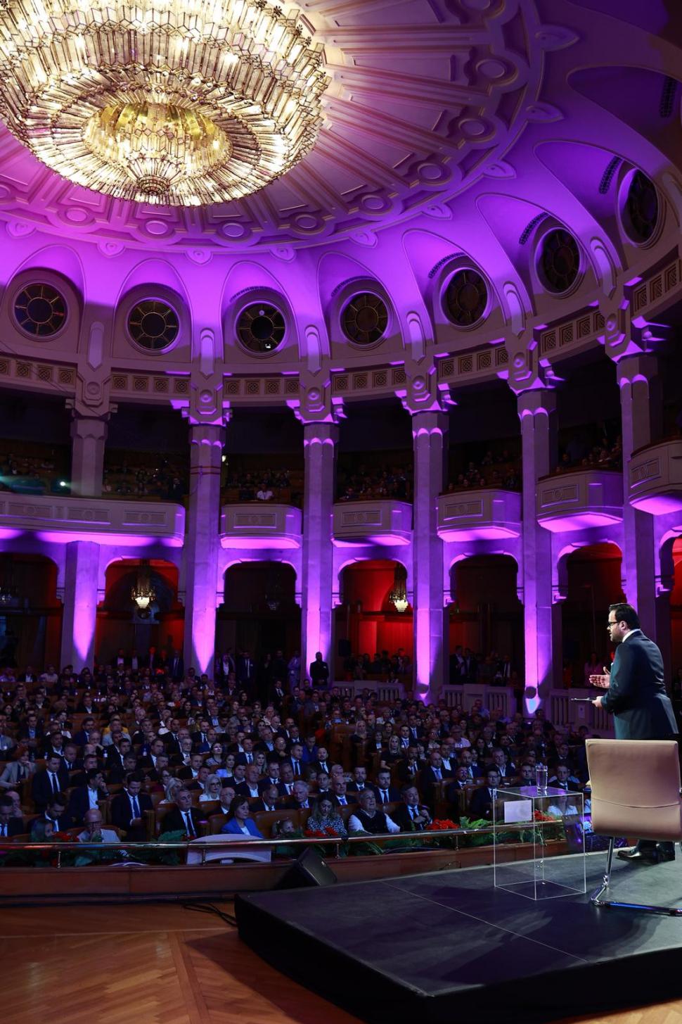 Din culisele dezbaterii prezidențiale cu Nicolae Ciucă. Ce nu s-a văzut la televizor 931646