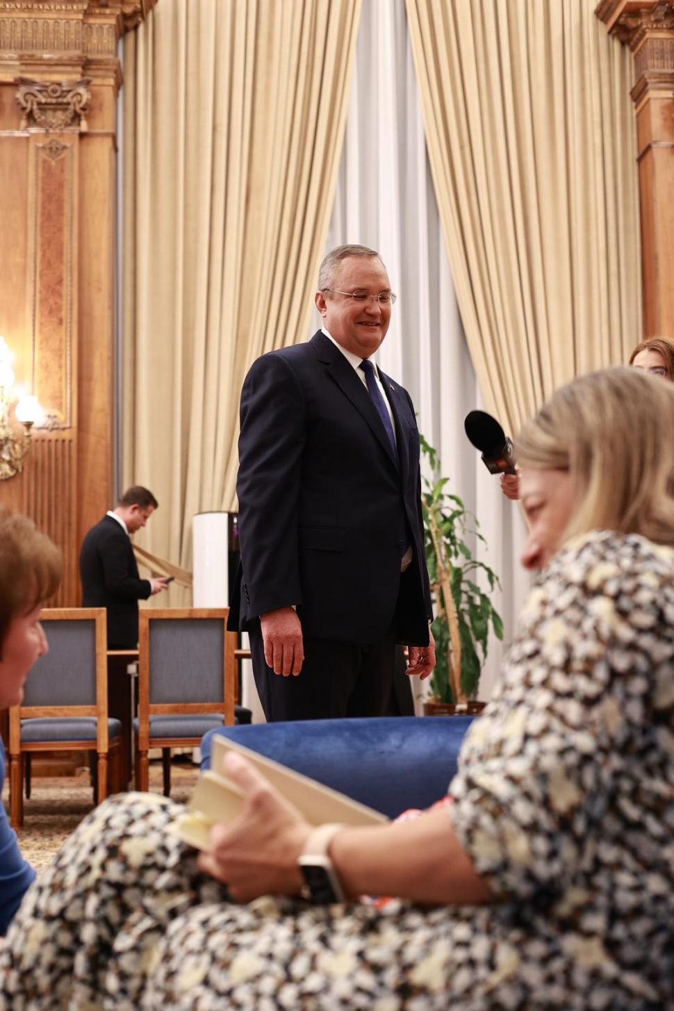 Din culisele dezbaterii prezidențiale cu Nicolae Ciucă. Ce nu s-a văzut la televizor 931660