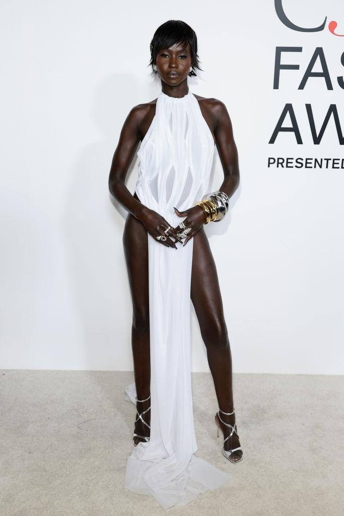 Cele mai spectaculoase ținute de la CFDA Fashion Awards 2024. Vedetele care au făcut senzație pe covorul roșu 931810