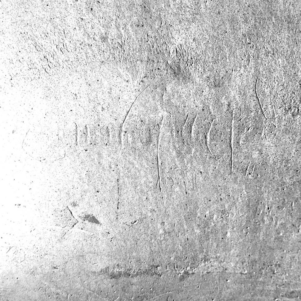 Descoperire „uluitoare” în Anglia: Un număr uriaș de semne de vrăjitoare au fost găsite într-un conac vechi. Cum arată simbolurile 931992