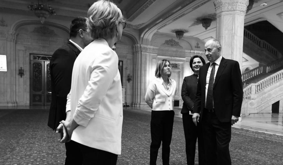 Din culisele dezbaterii prezidențiale cu Mircea Geoană. Ce nu s-a văzut la televizor 931987