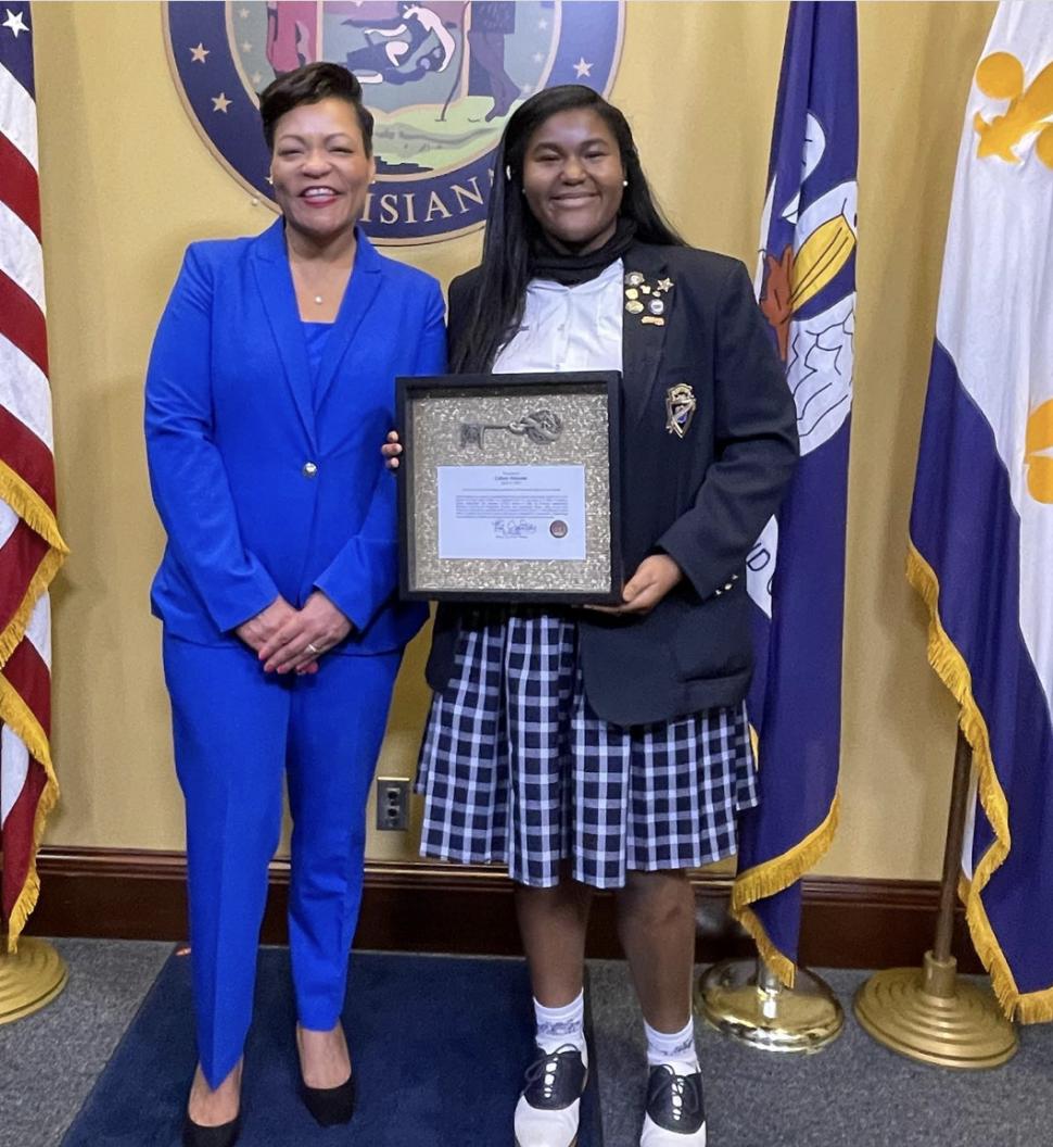 Două eleve de liceu au publicat dovezi neașteptate pentru o teoremă matematică folosită de 2.000 de ani. Toți credeau că e imposibil 931948