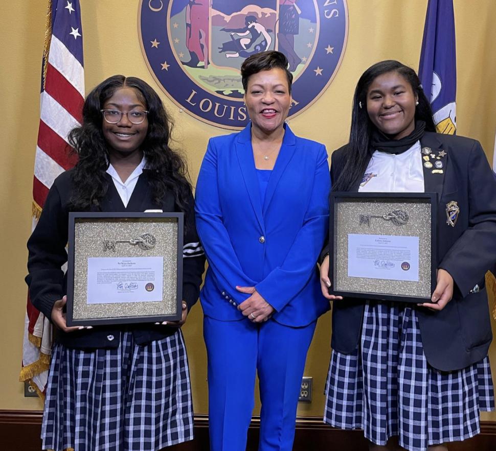 Două eleve de liceu au publicat dovezi neașteptate pentru o teoremă matematică folosită de 2.000 de ani. Toți credeau că e imposibil 931954