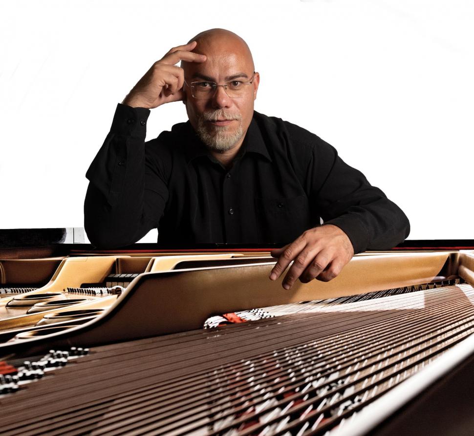 VIDEO. Pianist din Oradea, în Cartea Recordurilor pentru a patra oară: A reușit 500 de bătăi pe o clapă în 30 de secunde 931864