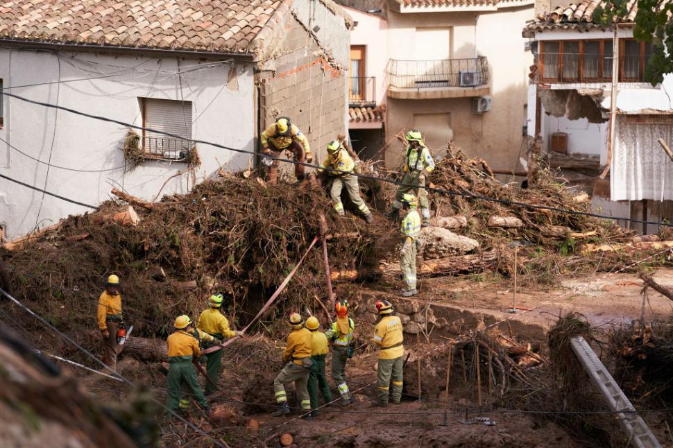 Ce este fenomenul meteo mortal "DANA", care a provocat inundațiile catastrofale din Spania. Are legătură cu schimbările climatice 932247