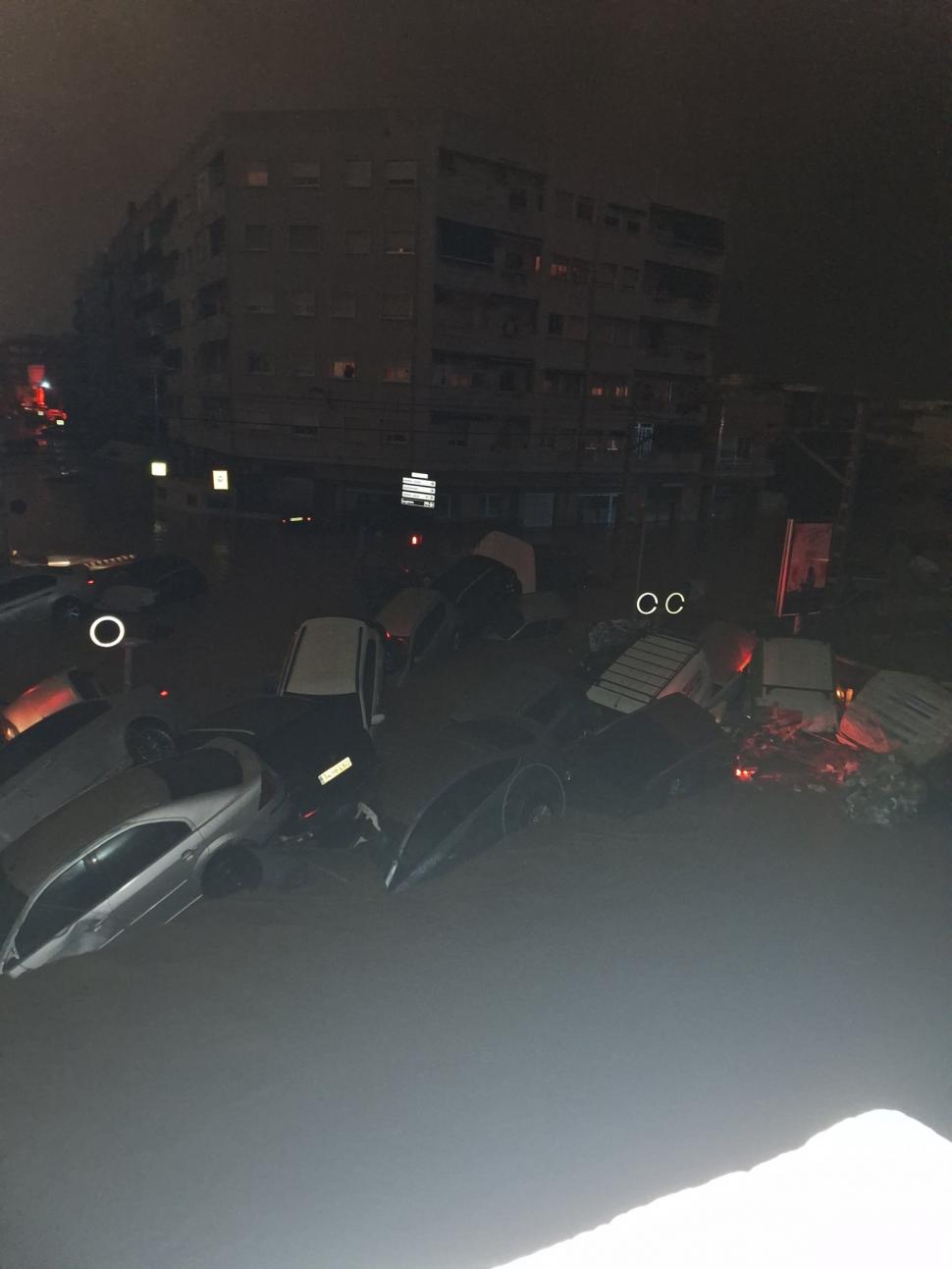 Imagini apocaliptice după inundațiile catastrofale, cu 95 de morți, din Spania. Victimele sunt căutate cu dronele 932069