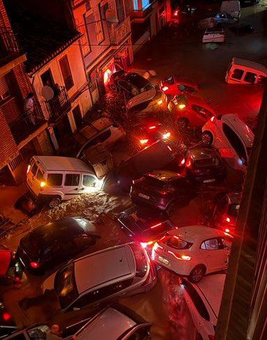 Imagini apocaliptice după inundațiile catastrofale, cu 95 de morți, din Spania. Victimele sunt căutate cu dronele 932080