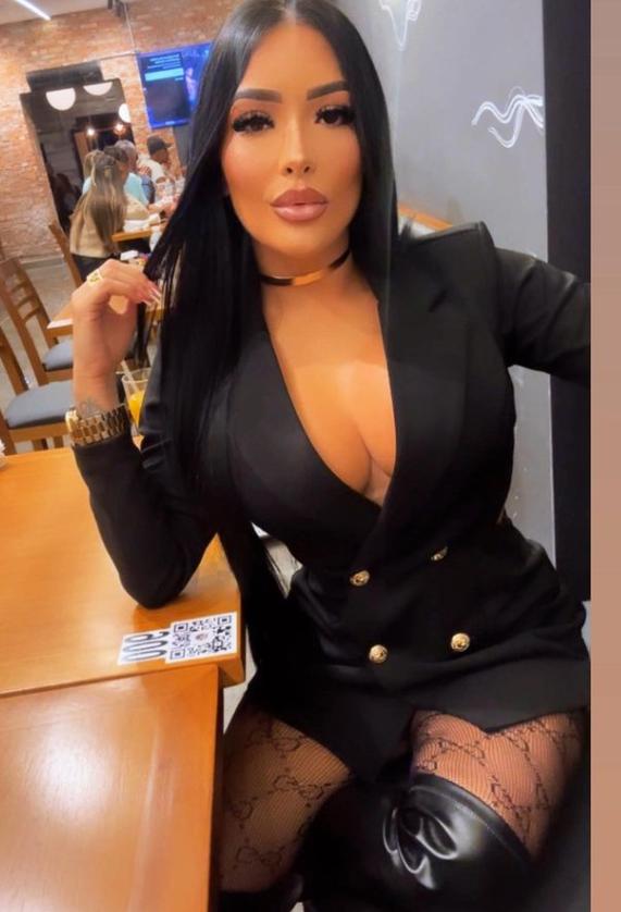 Două tinere s-au înecat pentru că au refuzat să poarte veste de salvare, ca să arate bine în selfie-uri 932449