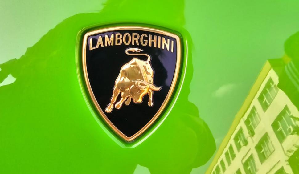 Imagini cu un Lamborghini Huracan EVO, o raritate pe străzile din România, adus la RAR Griviţa 932454