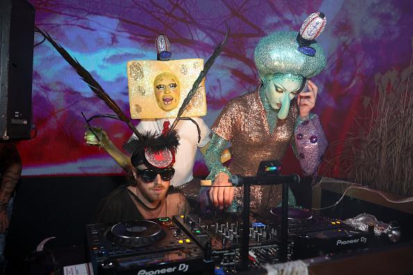 Cele mai extravagante costume de Halloween de la petrecerea organizată de Heidi Klum. Vedetele au fost de nerecunoscut 932602