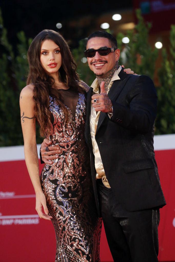 Un influencer italian şi-a făcut toate intervenţiile estetice de pe piaţă, ba chiar şi schimbarea culorii ochilor. Ce mai plănuieşte 931052