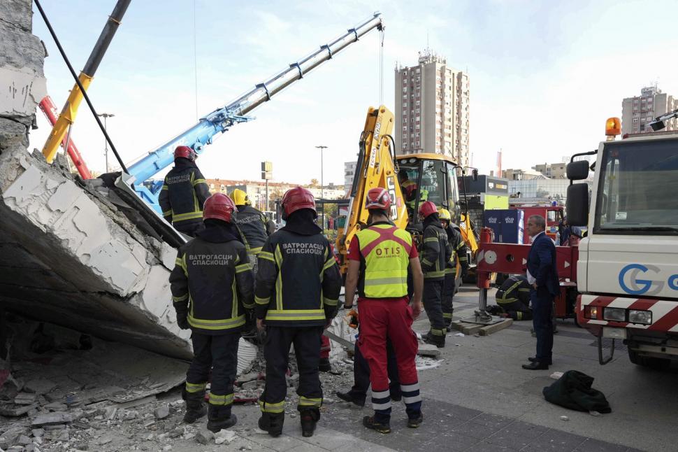 Zi de doliu în Serbia, după tragedia din Novi Sad. Bilanțul morților a ajuns la 14: „Cei vinovați vor fi pedepsiți” 932879