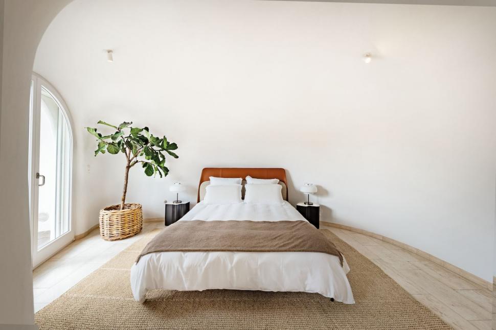 O casă ecologică de lux e scoasă la vânzare pentru 3 milioane de euro. Poți călca pe ea și să nu-ți dai seama că e acolo 932970