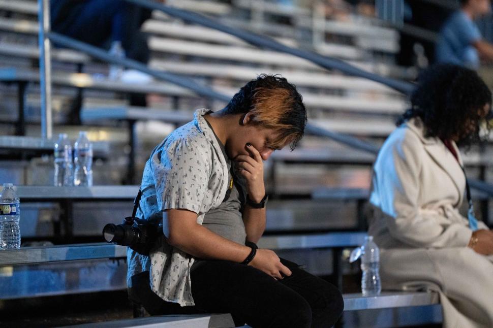 America, ruptă în două. Imagini cu dezastrul din tabăra Kamalei Harris și extazul susținătorilor lui Trump  933658