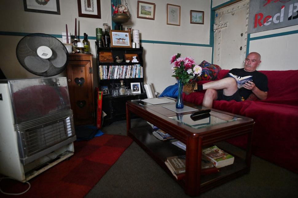 Cea mai mică "țară" din lume se află în Europa și are doar 3 locuitori. Are propria închisoare, 7 dormitoare și o bucătărie 934000