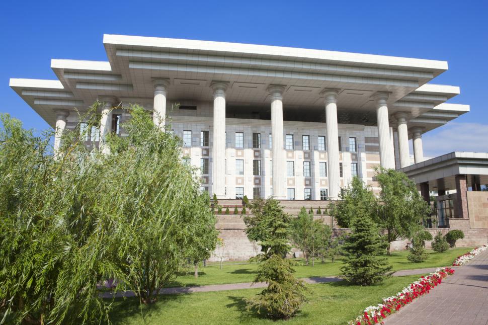 Cum s-a transformat o metropolă sovietică mohorâtă în starul urban al Asiei Centrale 934355