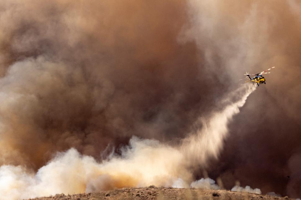 Incendiu uriaș în California: Sute de case au fost distruse de flăcări, mii de oameni evacuați 934276