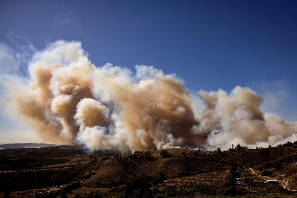 Incendiu uriaș în California: Sute de case au fost distruse de flăcări, mii de oameni evacuați 934282