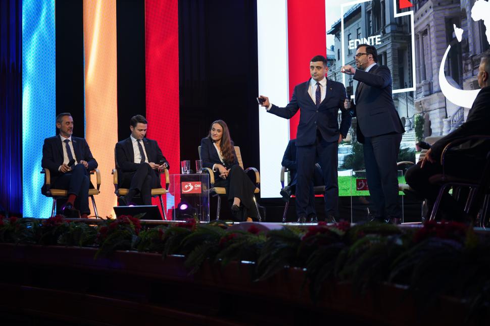 Din culisele dezbaterii Antena 3 CNN la care George Simion a dat buzna neinvitat. Ce nu s-a văzut la televizor 935398