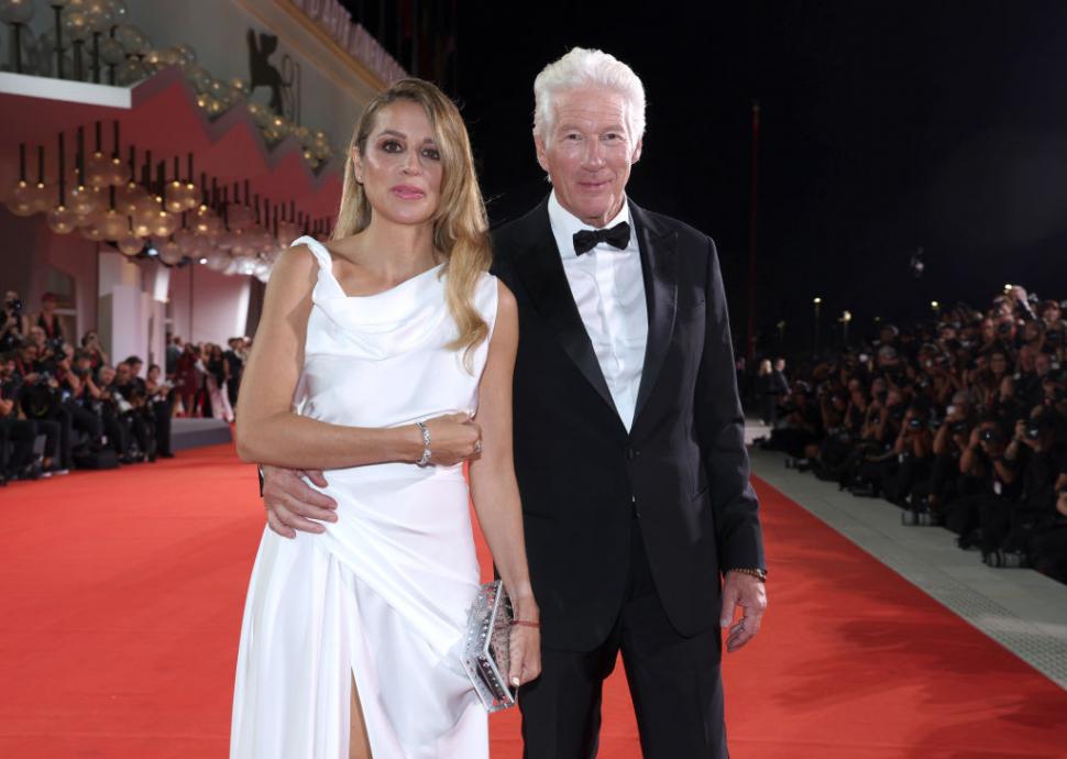 Richard Gere părăsește SUA și pleacă să locuiască în Spania. Care este motivul mutării 935370