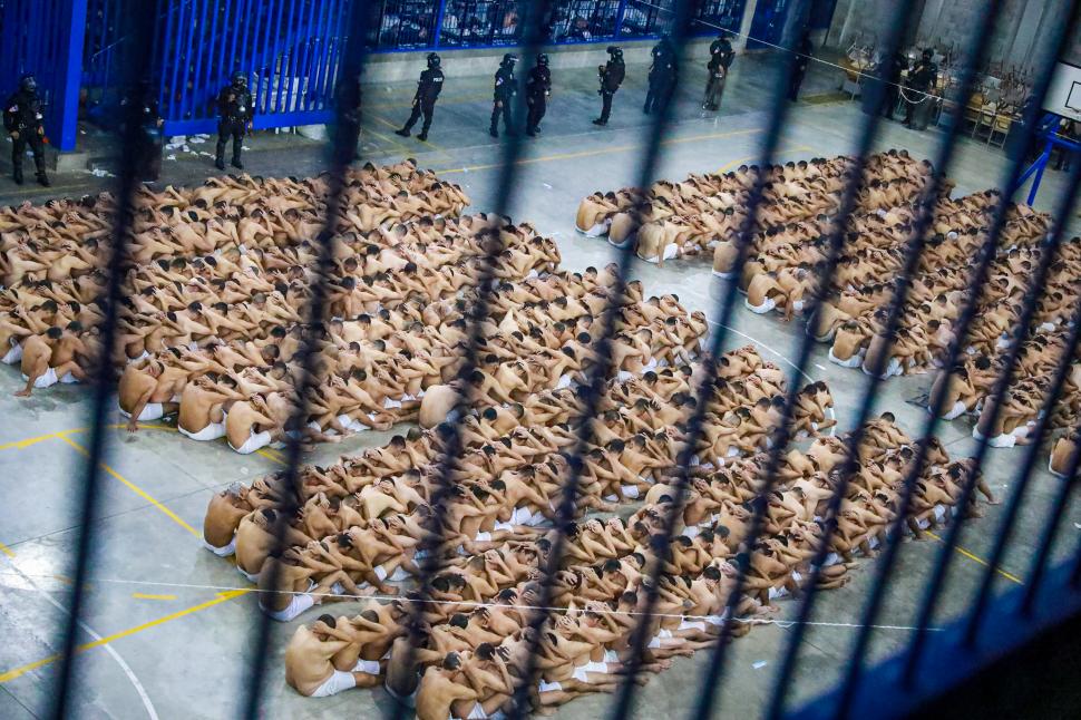 Imagini incredibile din cea mai periculoasă închisoare din lume: Nici gardienii nu au curaj să intre 936044