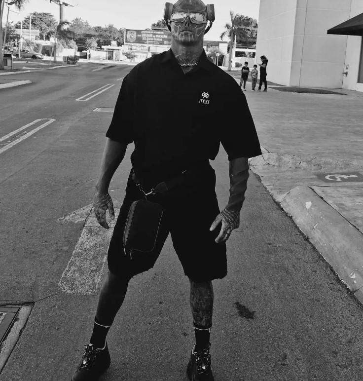 Povestea incredibilă a „celui mai modificat om din lume”. S-a mutat în altă țară ca să-și poată taia urechile și nasul 935821