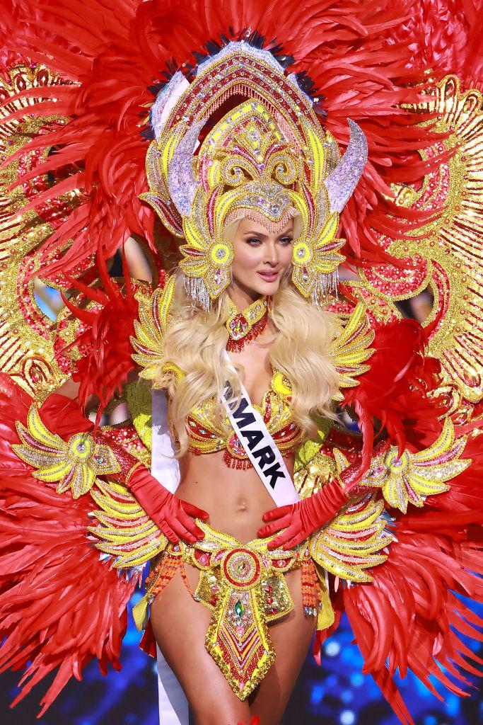 Victoria Kjaer Theilvig din Danemarca a fost încoronată Miss Universe 2024. Imagini cu aparițiile sale la concursul de frumusețe 936137