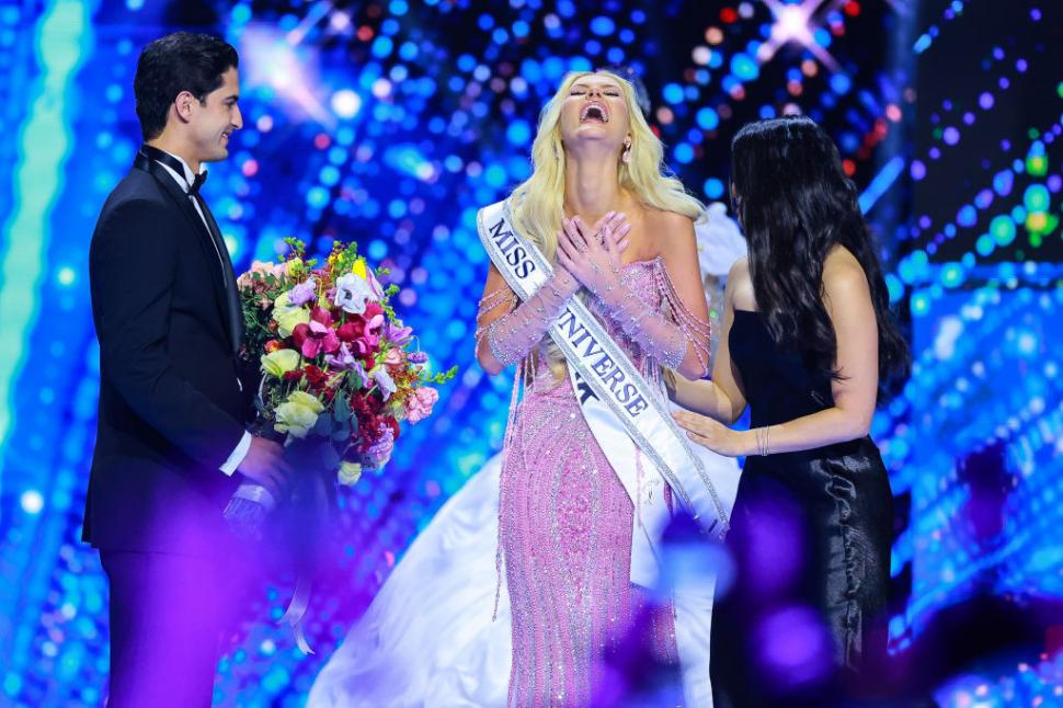 Victoria Kjaer Theilvig din Danemarca a fost încoronată Miss Universe 2024. Imagini cu aparițiile sale la concursul de frumusețe 936141