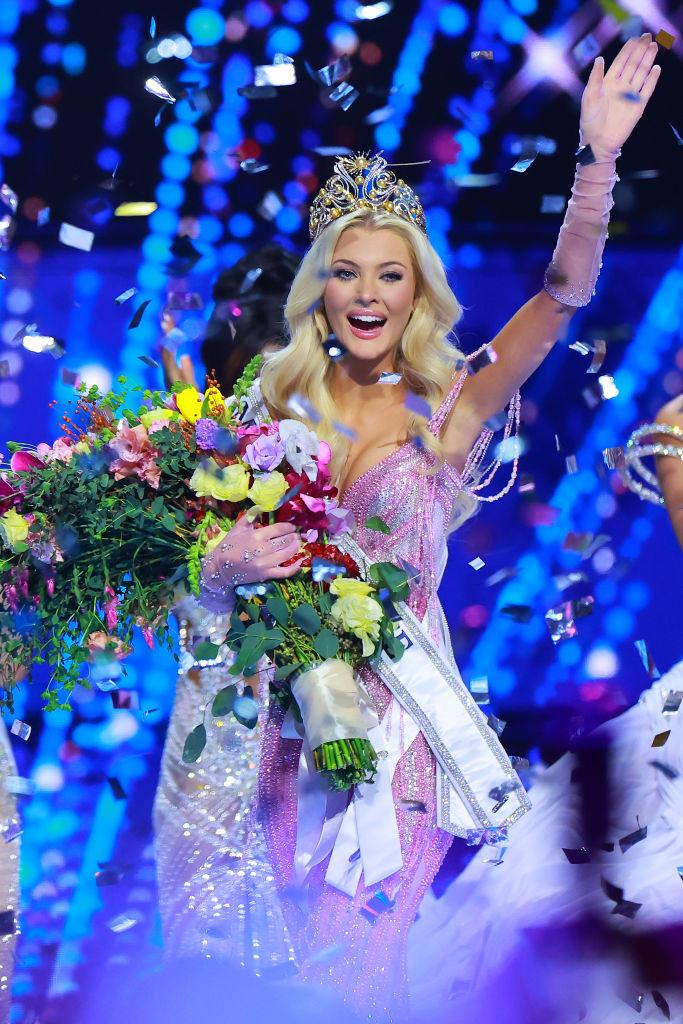 Victoria Kjaer Theilvig din Danemarca a fost încoronată Miss Universe 2024. Imagini cu aparițiile sale la concursul de frumusețe 936153