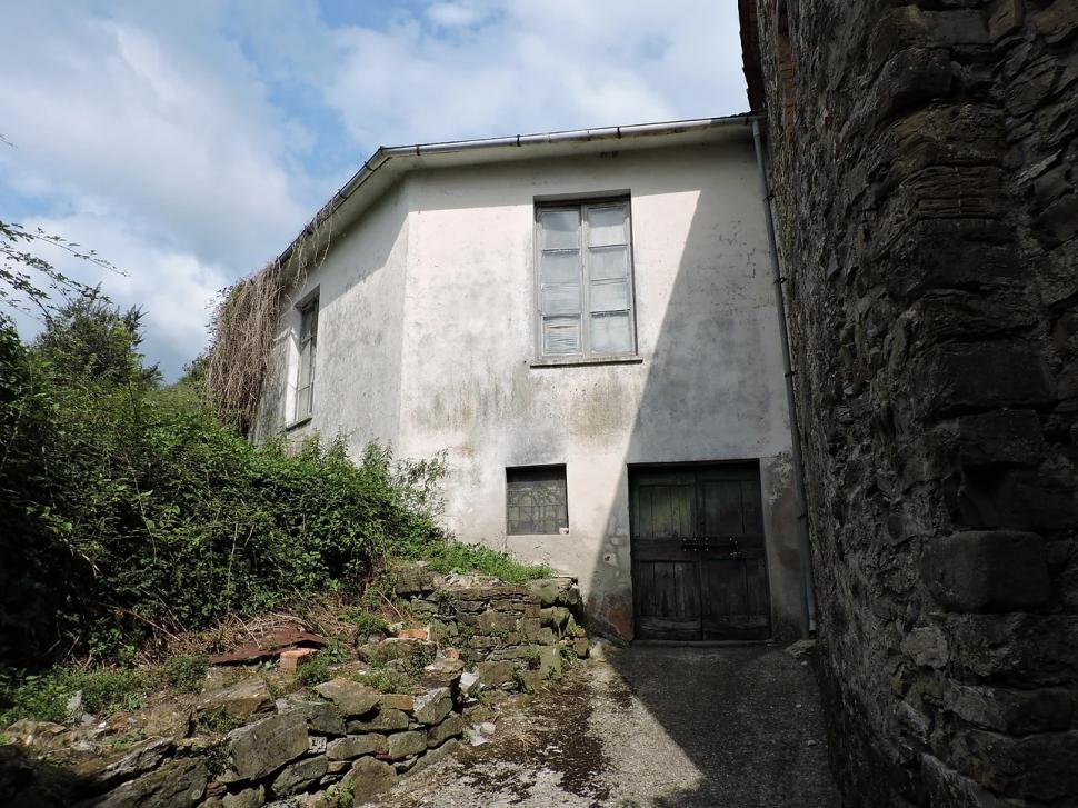 Sat întreg, scos la vânzare în regiunea Toscana din Italia. Cum arată cătunul care costă cât un apartament în nordul Bucureștiului 936222