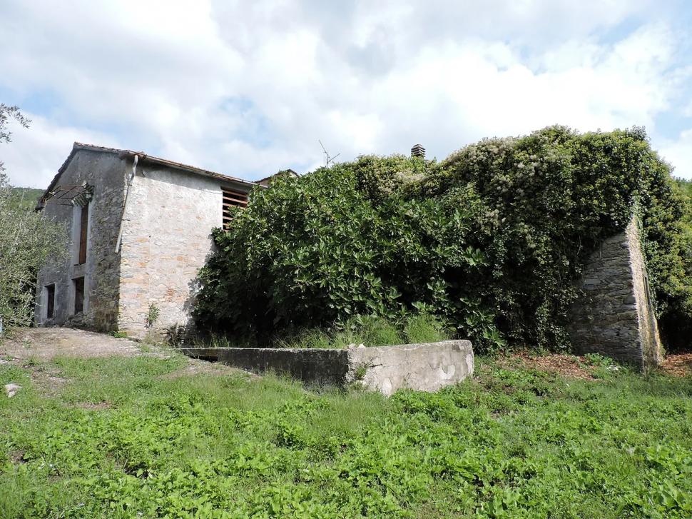 Sat întreg, scos la vânzare în regiunea Toscana din Italia. Cum arată cătunul care costă cât un apartament în nordul Bucureștiului 936224