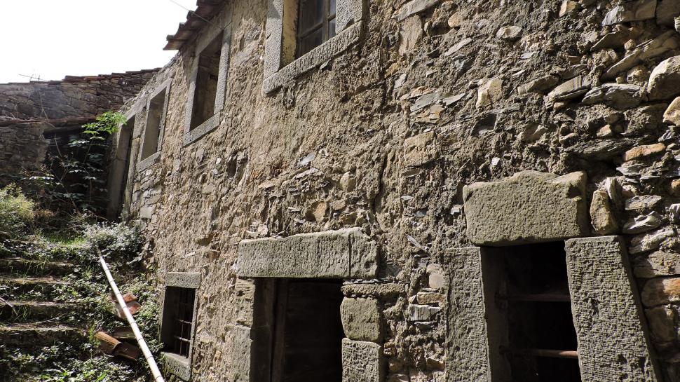 Sat întreg, scos la vânzare în regiunea Toscana din Italia. Cum arată cătunul care costă cât un apartament în nordul Bucureștiului 936228