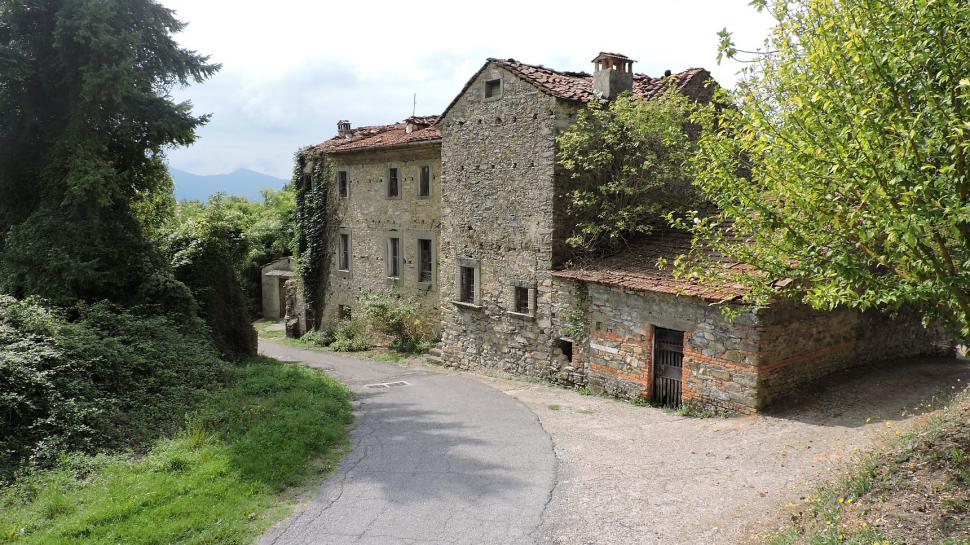 Sat întreg, scos la vânzare în regiunea Toscana din Italia. Cum arată cătunul care costă cât un apartament în nordul Bucureștiului 936233