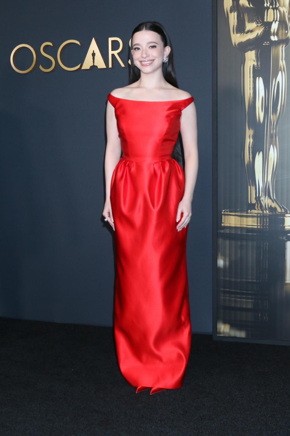 La Hollywood vedetele au defilat pe covorul roşu la Governors Awards. Ce ţinute au fost remarcate 936574