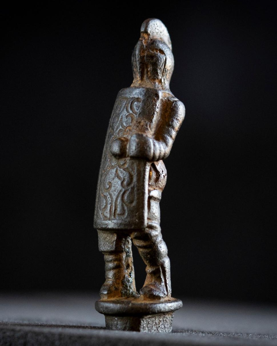 Descoperire arheologică rară, la Zidul lui Hadrian: Un mâner vechi de 2.000 de ani arată cât de celebri erau gladiatorii în antichitate 936531