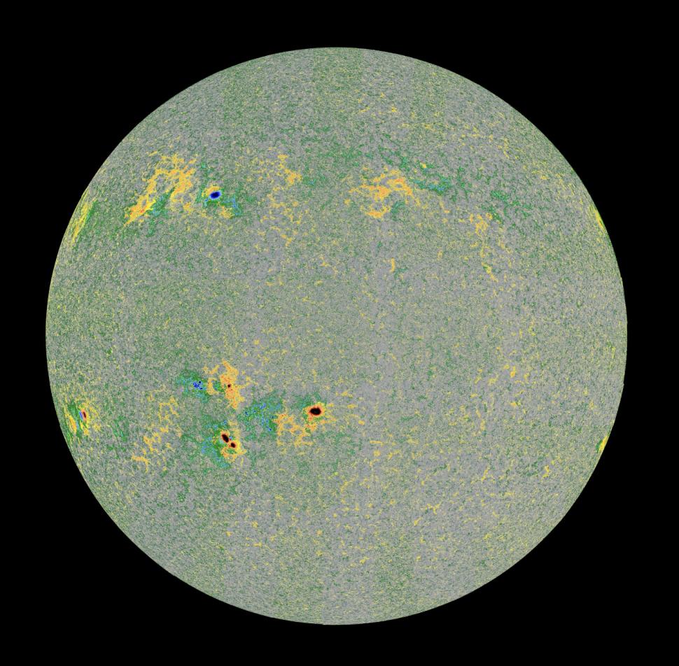 Imagini fără precedent cu suprafața Soarelui, la cea mai înaltă rezoluție de până acum: „Arată în detaliu frumusețea câmpului magnetic” 936849