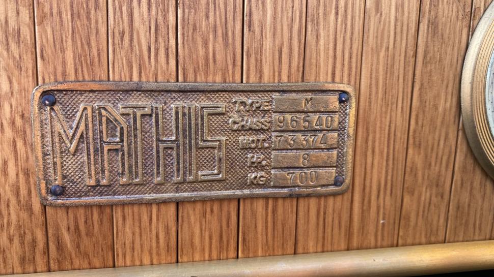 Mașină „cu parfum de epocă interbelică”, adusă la RAR: A fost fabricată în urmă cu exact 100 de ani și „era pentru mulți un vis frumos” 936958