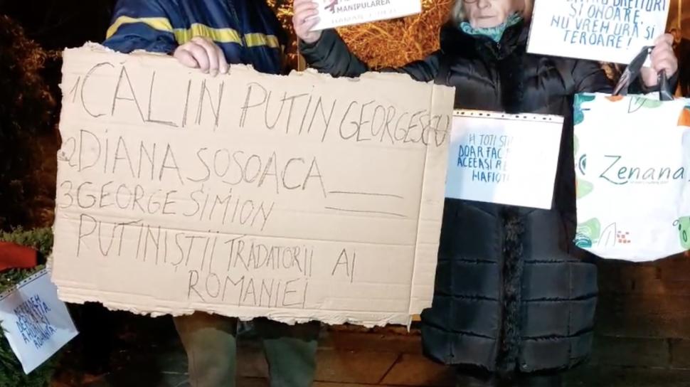 A treia seară de proteste în marile orașe. Sute de persoane au ieșit în Piața Victoriei: „Iubirea de țară nu e legionară” 938009