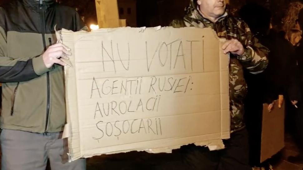 A treia seară de proteste în marile orașe. Sute de persoane au ieșit în Piața Victoriei: „Iubirea de țară nu e legionară” 938010