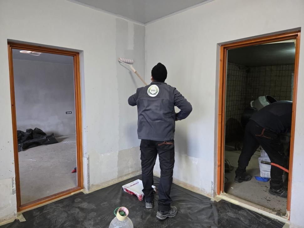 Fundația DMS, alături de familiile afectate de inundații din județul Galați. Reconstrucția locuințelor, în plină desfășurare 937993