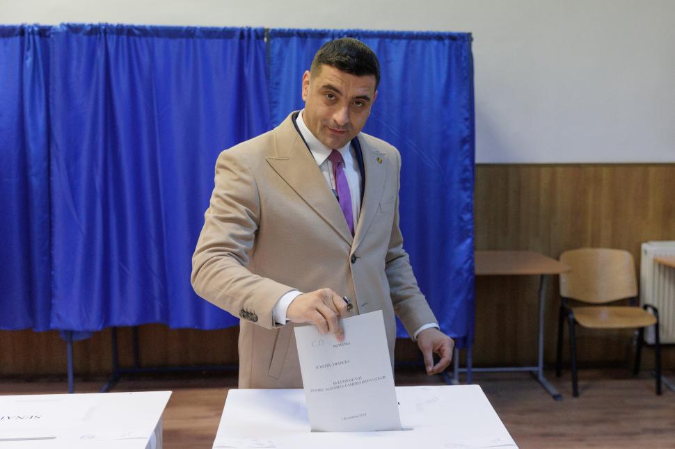 Ce nu s-a văzut la televizor în ziua cea mai importantă pentru democrație. Imagini cu liderii politici la vot: grimase, emoții, nervi 938577