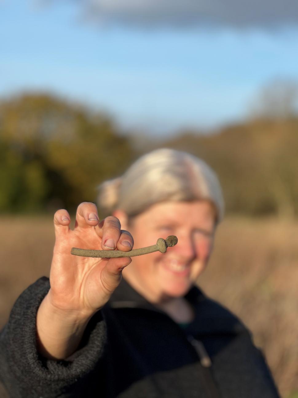 Descoperire arheologică rară: Artefacte valoroase, vechi de 1.500 de ani, au fost găsite sub casa unei căpetenii din Epoca Fierului 938824