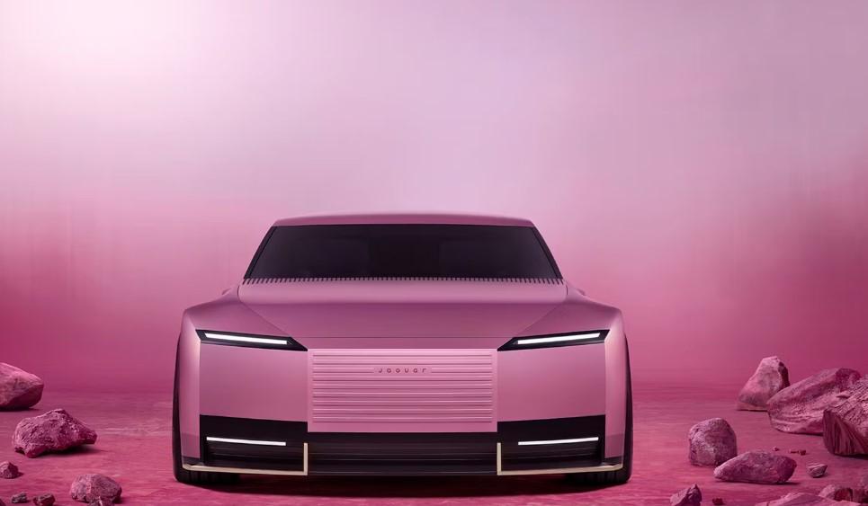 Jaguar a lansat un nou concept de maşină electrică: Nu are lunetă și nici oglinzi  938940