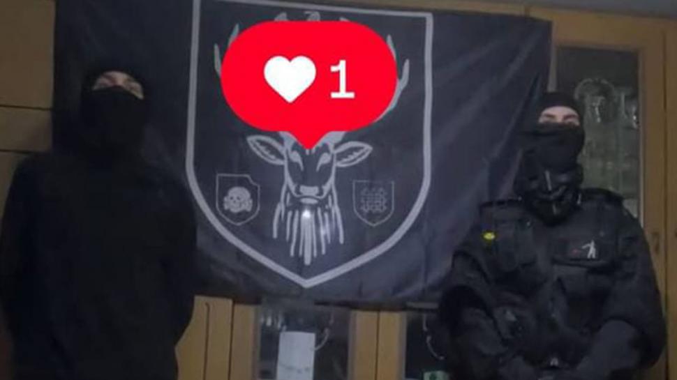 „Vă vânăm pe toți”. Amenințări cu moartea primite de un ONG pentru romi. Poze cu pistoale, simboluri legionare și SS 939549