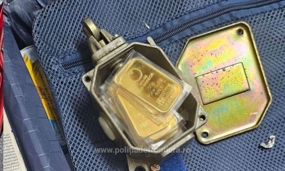 Un bărbat care pleca din Timișoara în Indonezia avea în bagaj 42 de lingouri de aur 940316