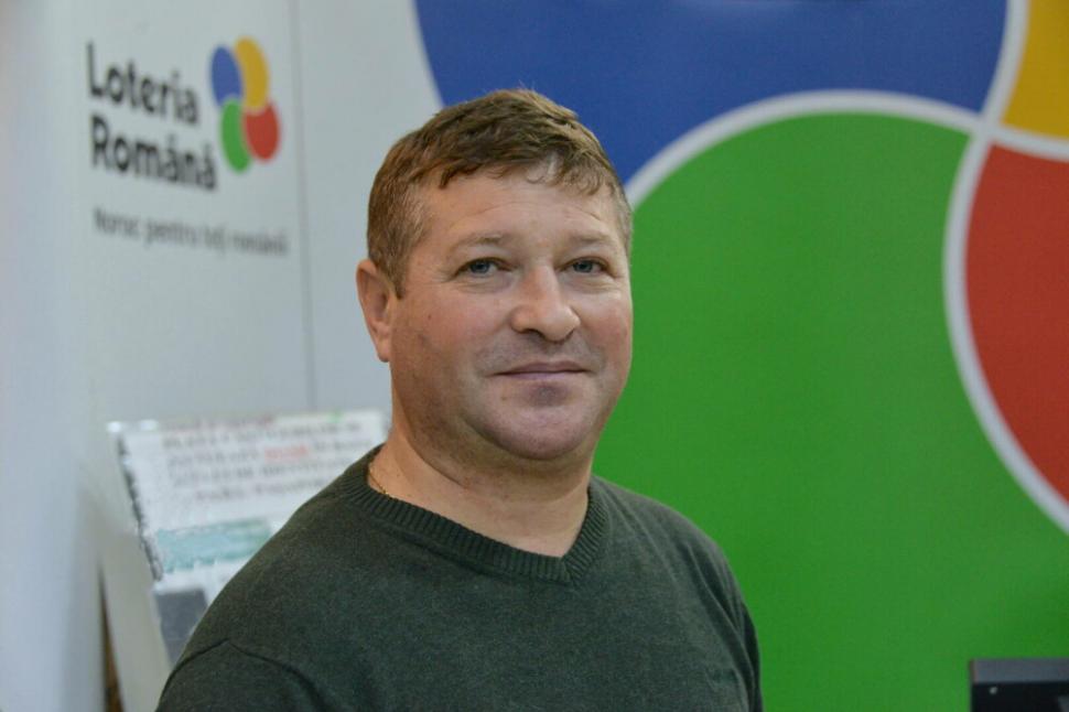 El este instalatorul din Iași care a câștigat marele premiu la Loto 6/49, după ce a jucat online. Ce mesaj le-a transmis românilor 940730